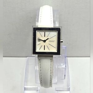 Womens United Colors of Benetton 3 ATM S/S MOP Quartz Watch 31401 New Battery